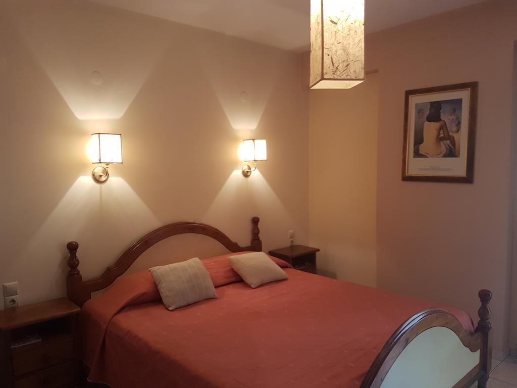 Yiannis Apartments Янина Екстериор снимка