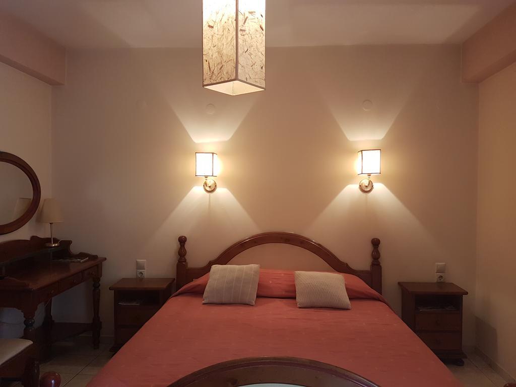 Yiannis Apartments Янина Екстериор снимка