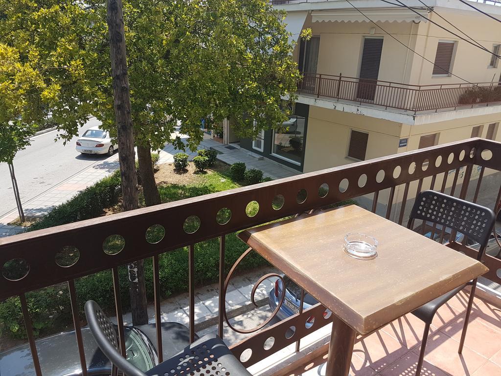 Yiannis Apartments Янина Екстериор снимка