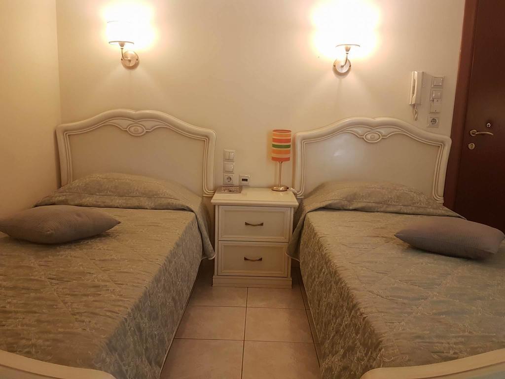 Yiannis Apartments Янина Екстериор снимка