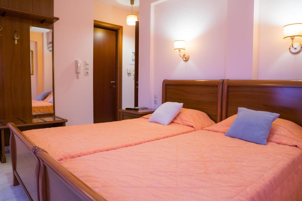 Yiannis Apartments Янина Екстериор снимка