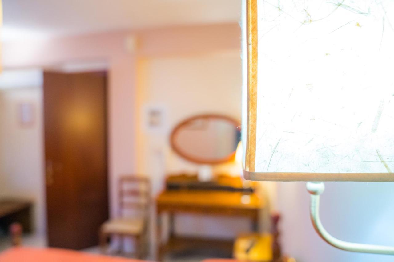 Yiannis Apartments Янина Екстериор снимка