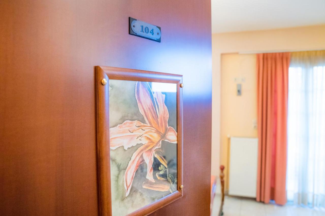 Yiannis Apartments Янина Екстериор снимка